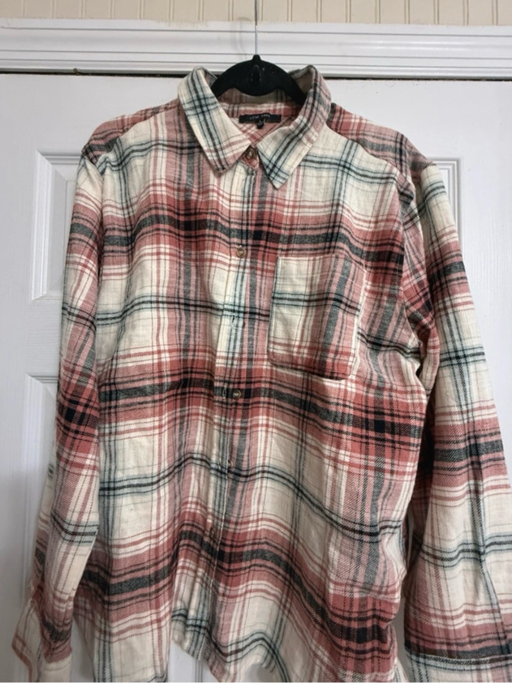 Love Tree Men's Plaid Button-Down Shirt in Cream and Dusty Rose